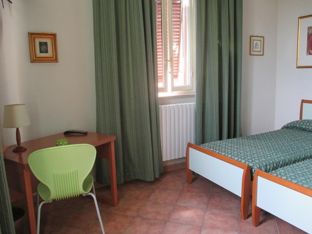 Affittacamere Villa Delia Лукка Экстерьер фото